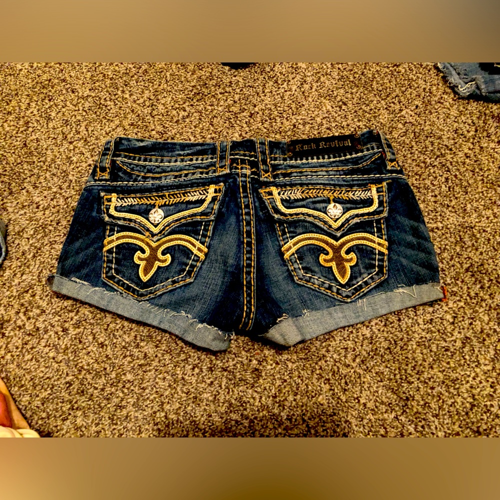 Rock Revival 27 Shorts